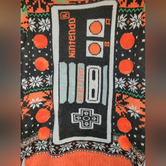 Nintendo "Keep It Classic" Ugly Christmas Sweater Long Sleeved Crew Neck NES - Picture 5 of 6